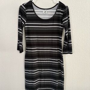 Mudd Black and White Striped Long Sleeve Dress